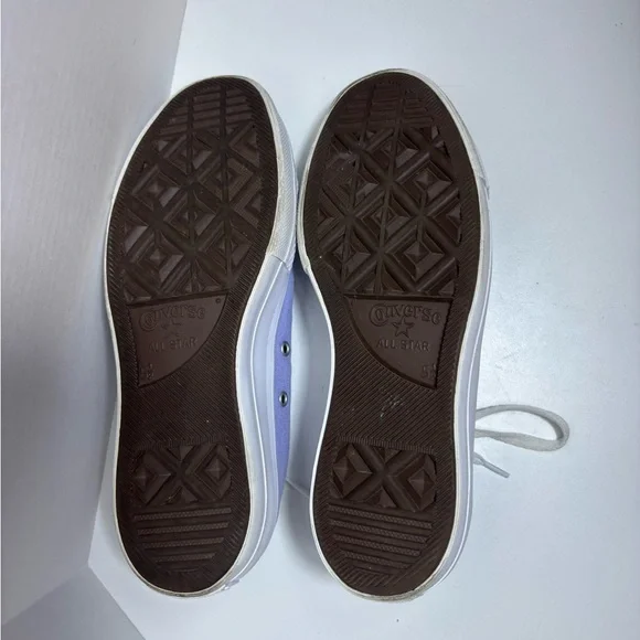 Converse Lavender Purple Low Top Sneakers - Picture 9 of 9